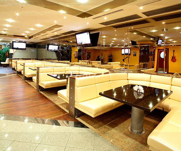 Common Mistakes People Make When Buying Restaurant Furniture Cover